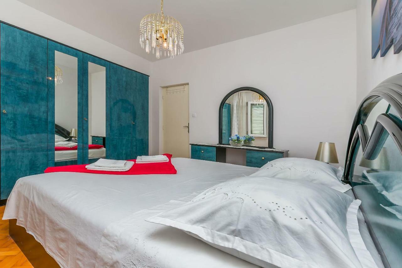 Apartment Marijana Omis Exterior photo