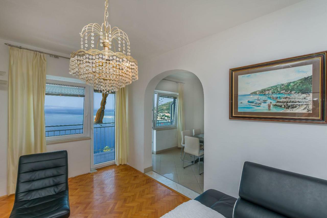 Apartment Marijana Omis Exterior photo