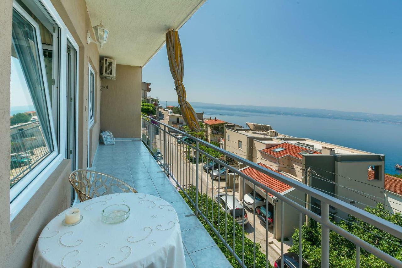 Apartment Marijana Omis Exterior photo